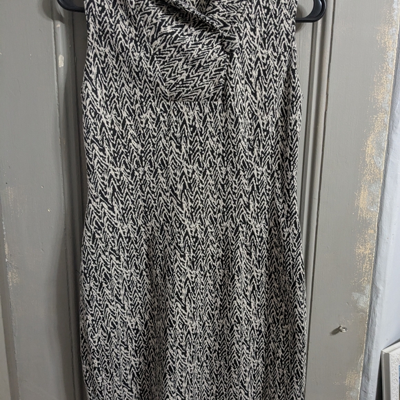 Black and White Patterned Women's Skirt - Picture 1 of 7